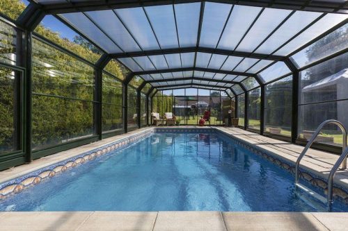 Hurricane-Resistant best pool enclosure